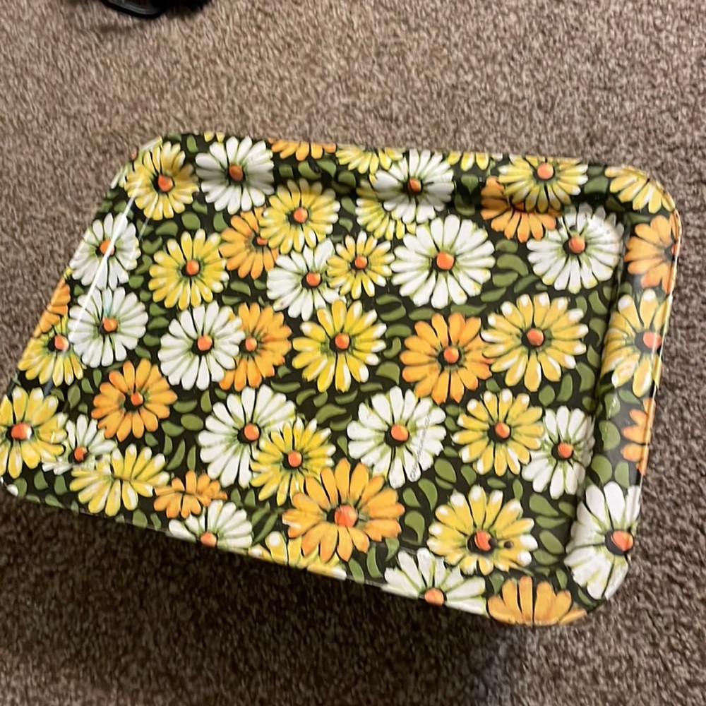 Vintage foldable tray